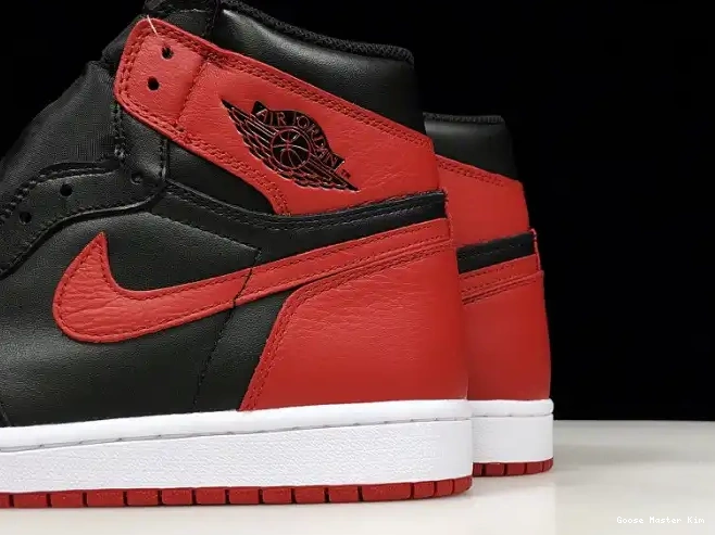 1 555088-001 Retro Banned Jordan OG High Air 0515